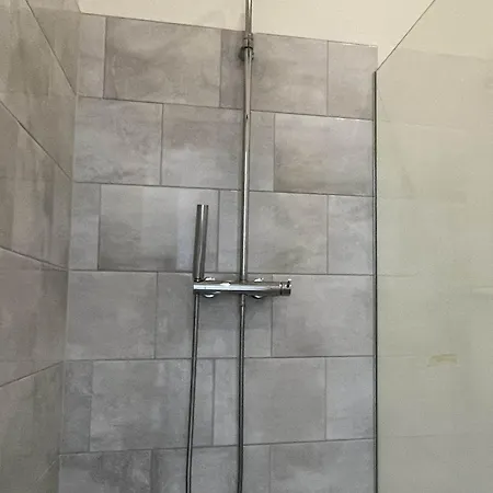 Διαμέρισμα Hidden Gem W Kitchen Raamsdonksveer