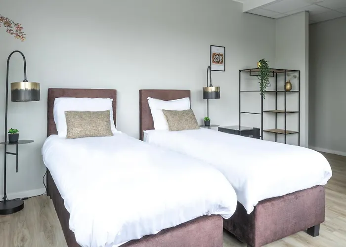 Apartment Hidden Gem W Kitchen